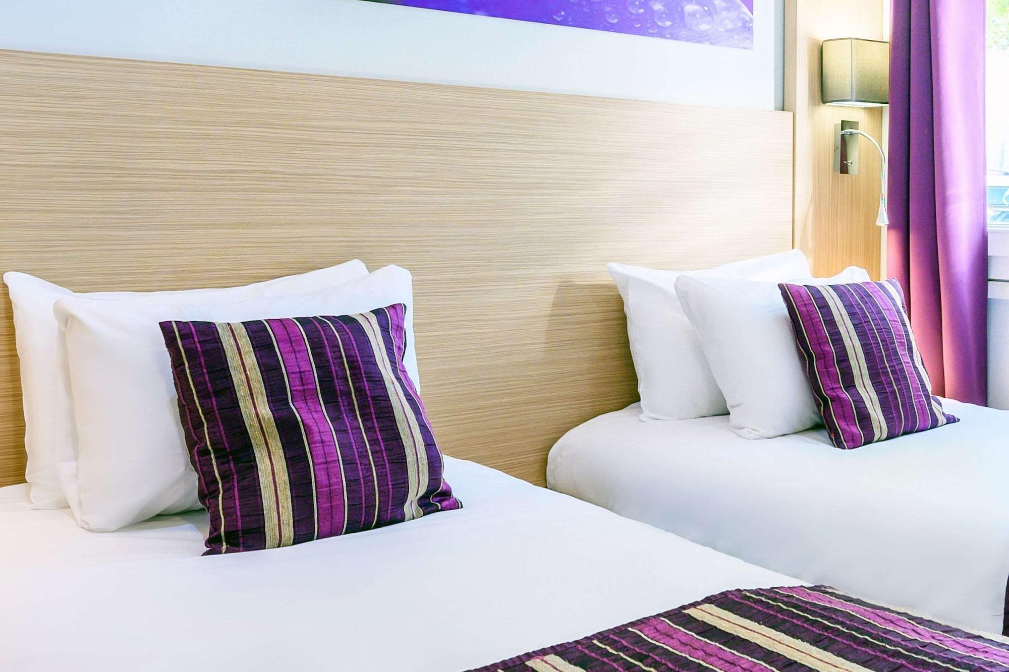 Fh Confort Hotel Orleans Co'Met מראה חיצוני תמונה